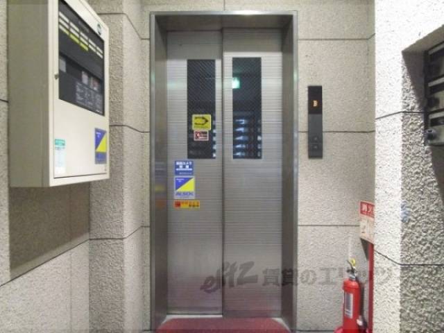 エレベーター