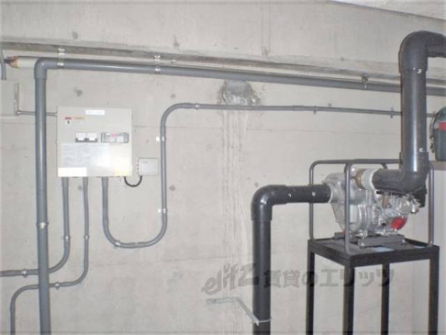 駐車場　排水ポンプ　場内浸水時に起動