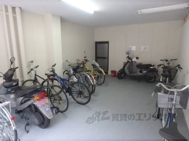 駐輪場