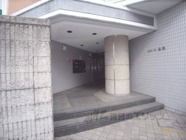 エントランス　正面玄関