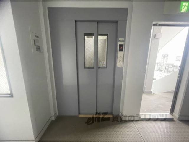 エレベーター
