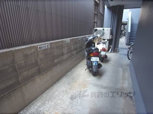 駐輪場 原付自転車
