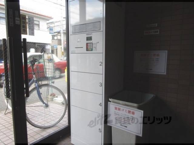 宅配ボックス