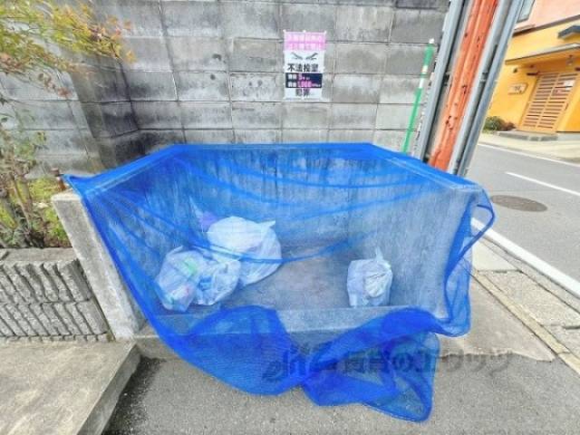 ゴミ置き場