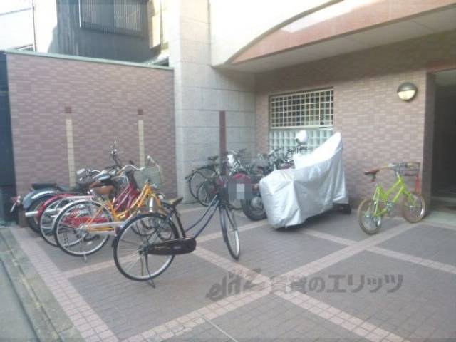 駐輪場 入り口前が駐輪場