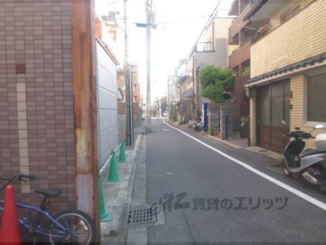 前面道路 前面道路は一方通行です