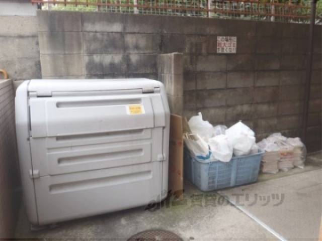 ゴミ置き場