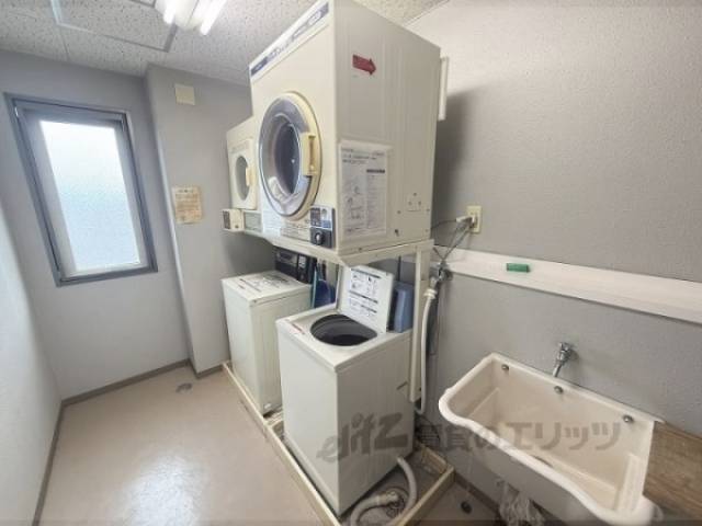 コインランドリー