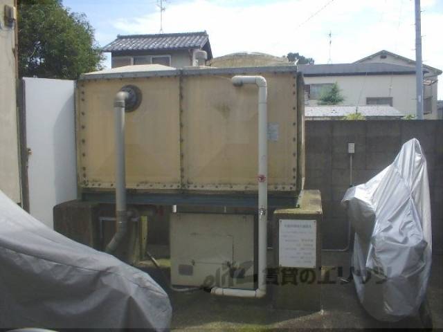 給水タンク