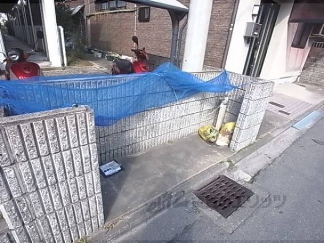 ゴミ捨て場