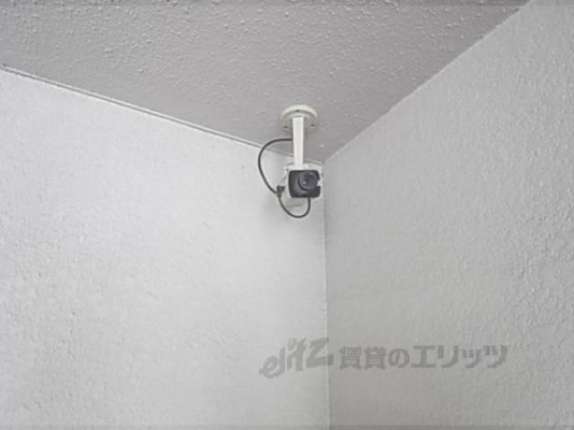 監視カメラ