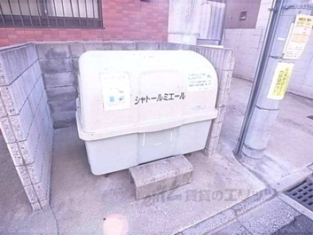ゴミ置き場