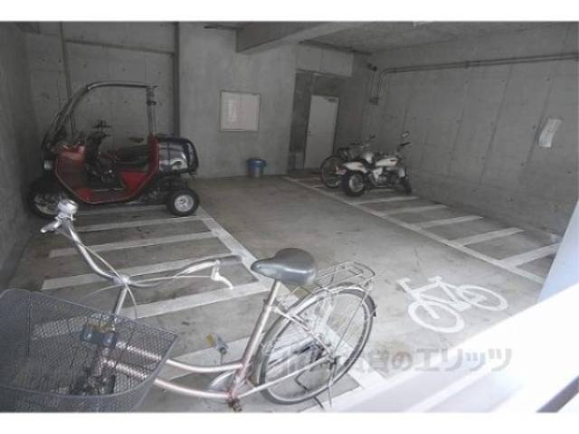 駐輪場
