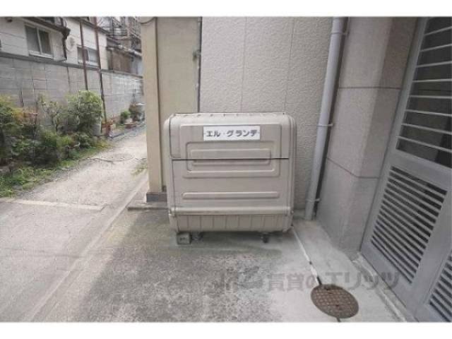 ゴミ置き場