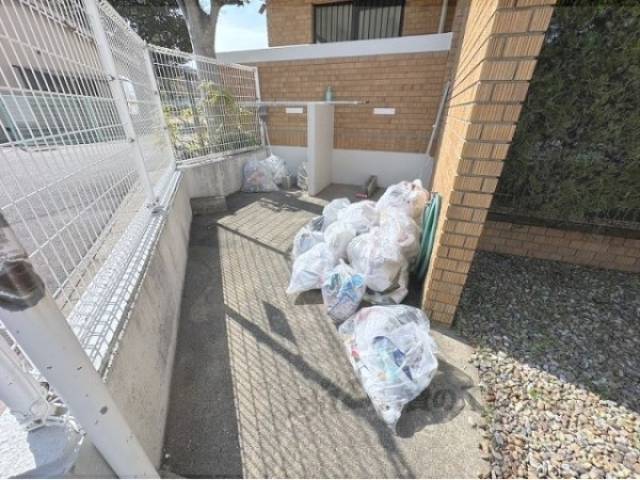 ゴミ置き場