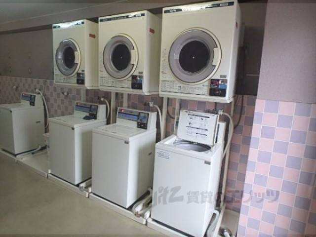 コインランドリー