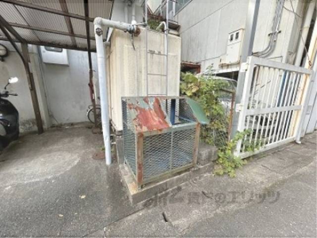ゴミ置き場