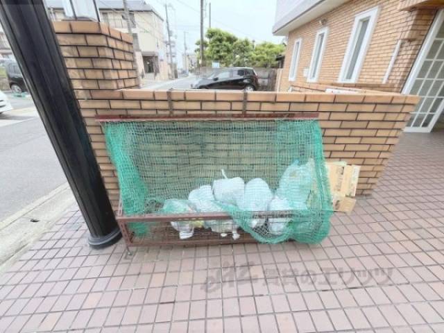 ゴミ置き場
