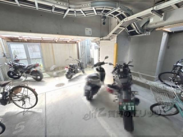 バイク置き場