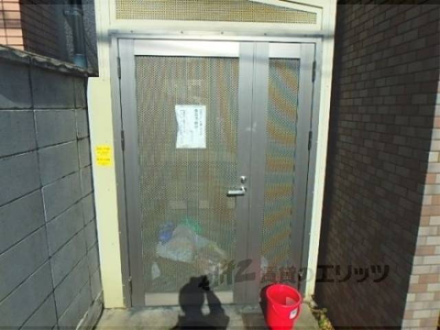 ゴミ置き場