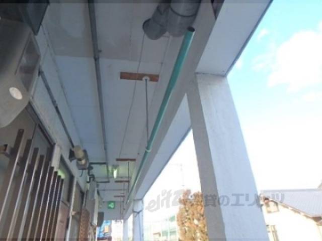 前面道路　物干し