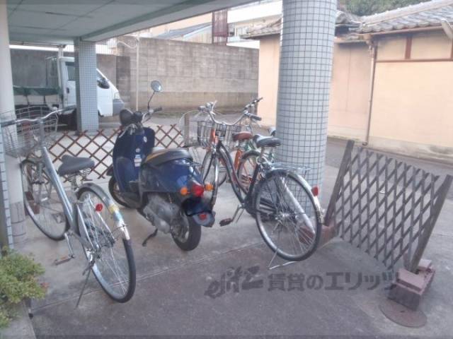駐輪場
