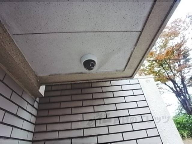監視カメラ