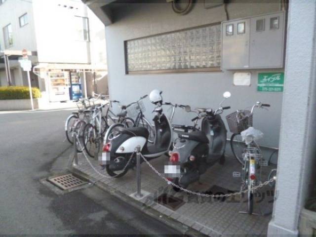 駐輪場