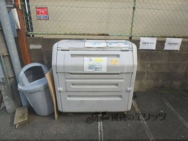ゴミ置き場