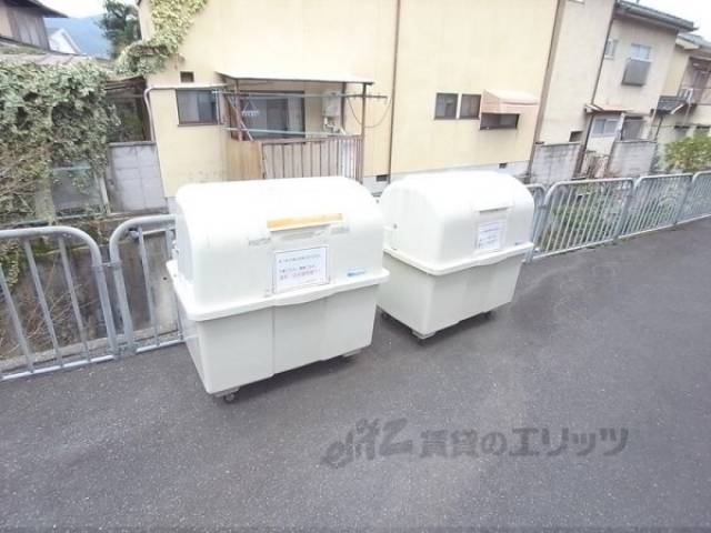 ゴミボックス