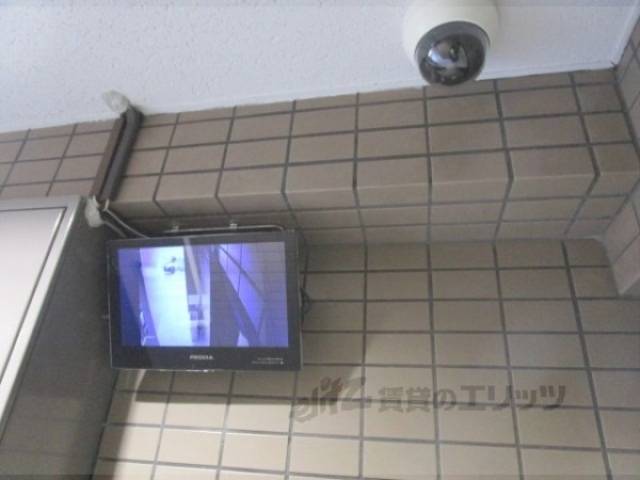 監視カメラ