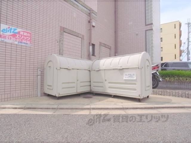 ゴミ置き場