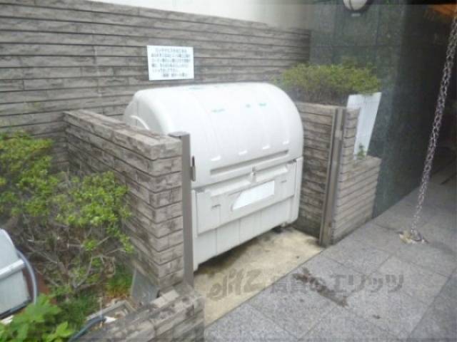 ゴミ置き場
