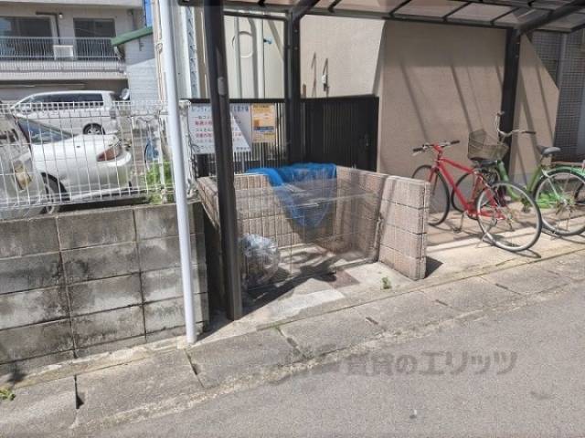 ゴミ置き場