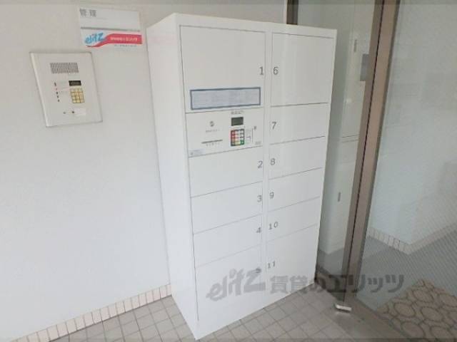 宅配ボックス
