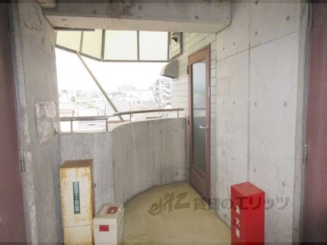 共同ランドリー　三階の一番奥の部屋がランドリー室です