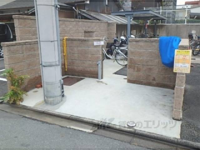 ゴミ置き場
