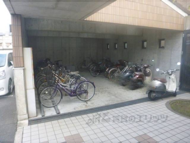 駐輪場