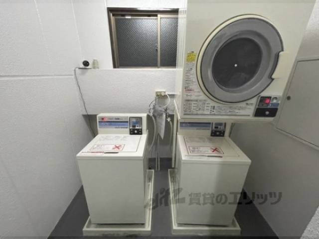 コインランドリー