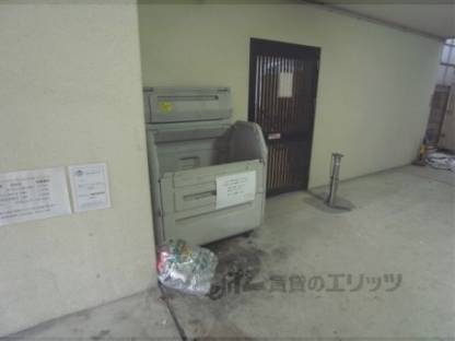 ゴミ置き場