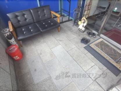 ロビー　テナント