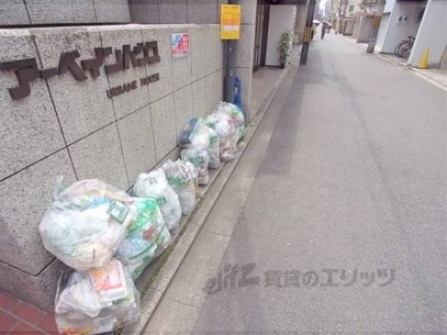 ゴミ置き場