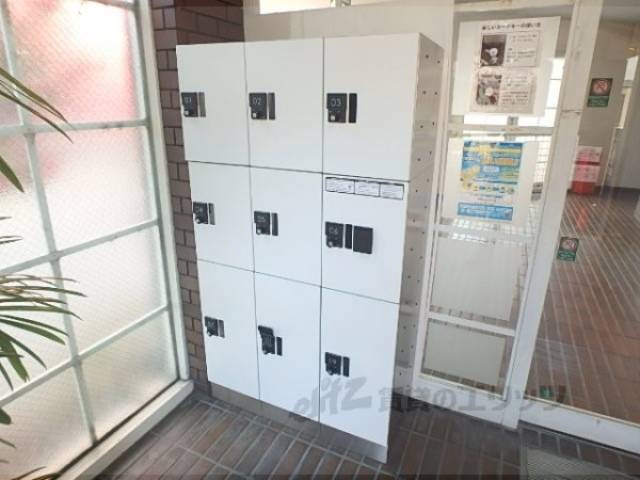 宅配ボックス