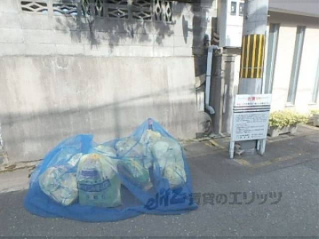 ゴミ置き場