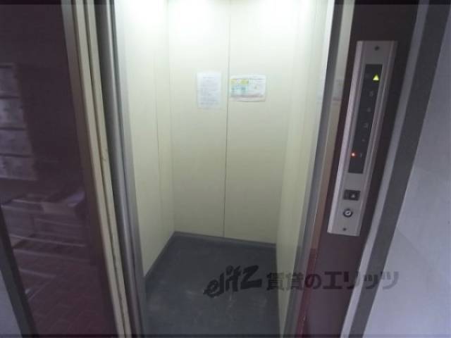 エレベーター