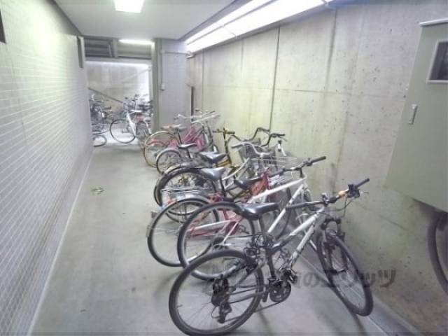 駐輪場