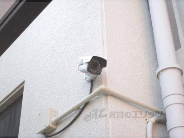 監視カメラ