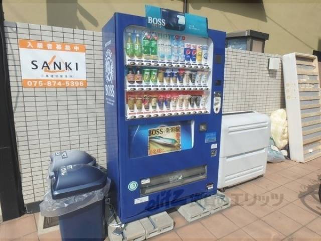 エントランス　自動販売機