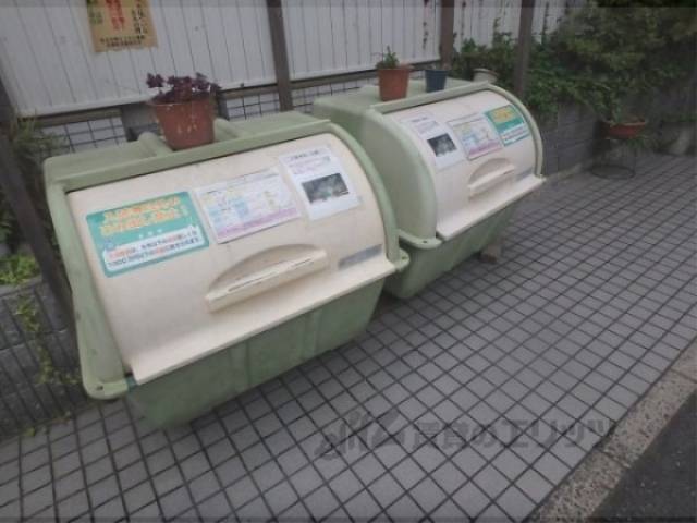 ダストボックス