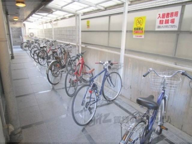 駐輪場